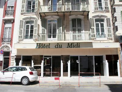 Hotel Du Midi 3*